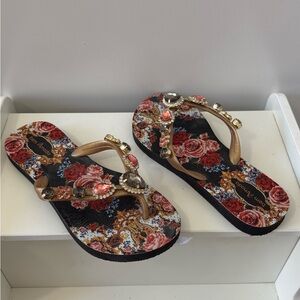 Elegant Floral Sandals with Jewel Accents